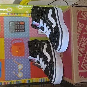 Infant/toddler sneakers